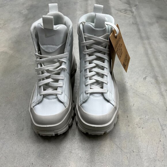 Nike Wmn's Blazer Roam Mid Summit White Light Bone FQ9065 100 - New with Defects - Picture 3 of 7